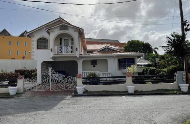 Central and Spacious Apartment near US Embassy