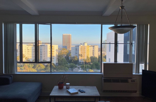 Centrally located apartment. Gated community.