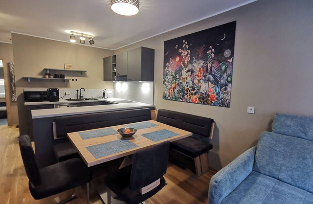 Centrally located, modern vacation apartment