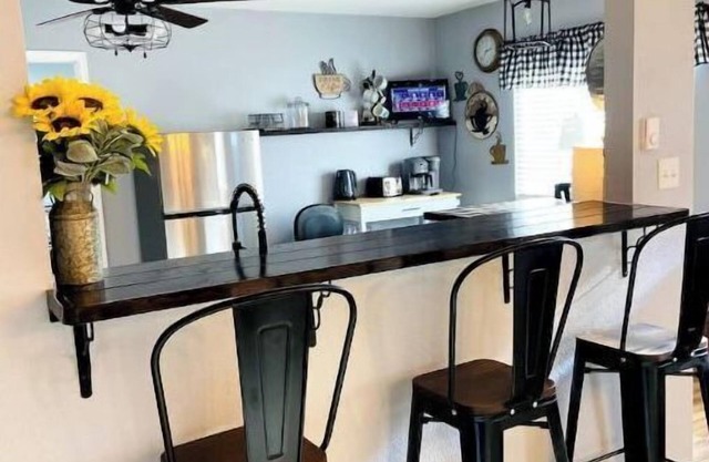 Centrally Located Park Place 018192