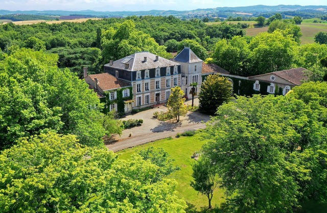 Château Saint-Joseph: Nice family gîte
