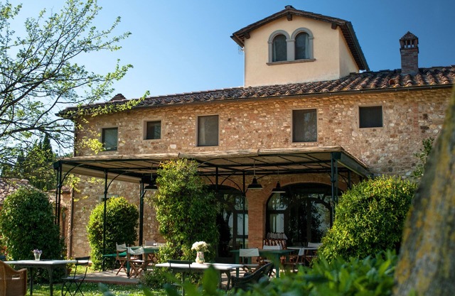 Charming Villa in the heart of Chianti landscape.