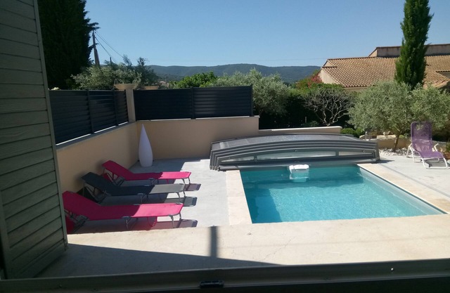 Chalets in La Bastide-aux-Buis at the foot of Ventoux, Blauvac