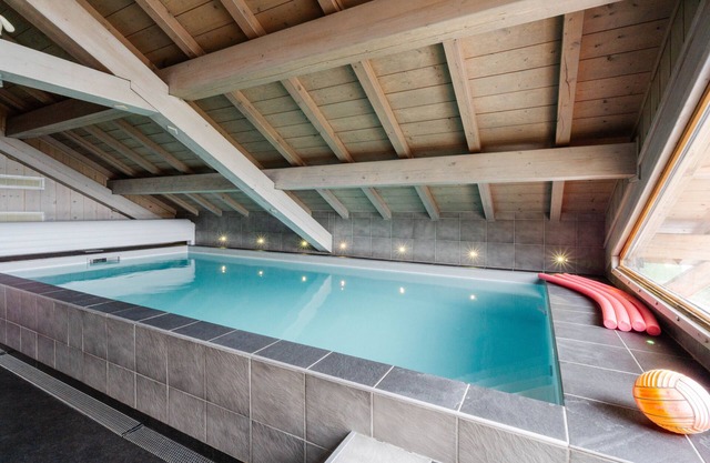 Chalet 'Le Jardin D'hiver' with Mountain View, Private Terrace and Wi-Fi