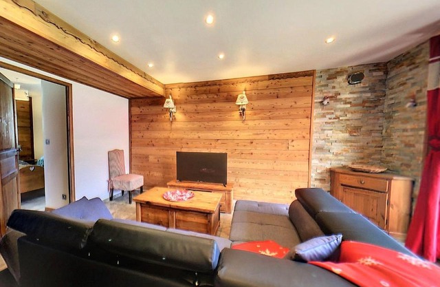 Chalet 3* · 8 pers · Grand confort · Terrasse · Parking privé - FR-1-267-266