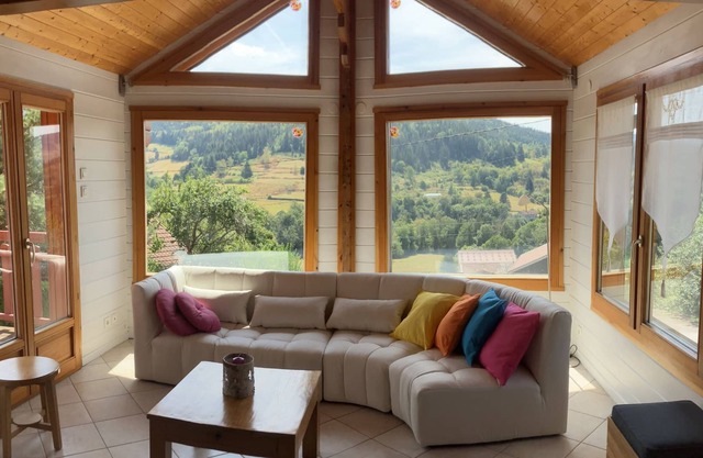 Chalet 4 Avec Confort et vue Panoramique, au Calme. Idéal Pour ski et Randos
