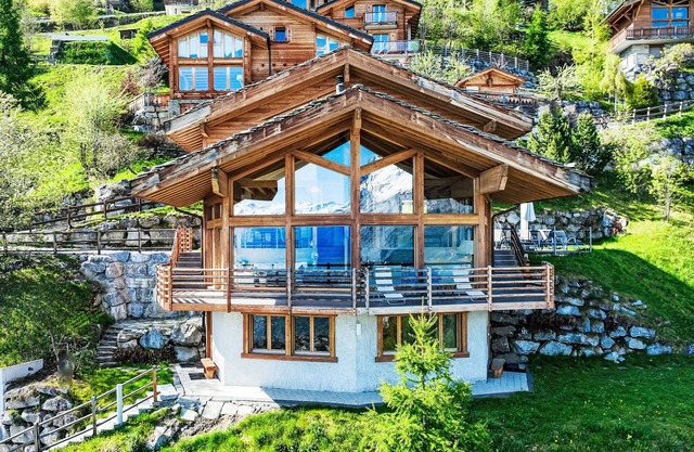 Chalet Aquarius by Interhome