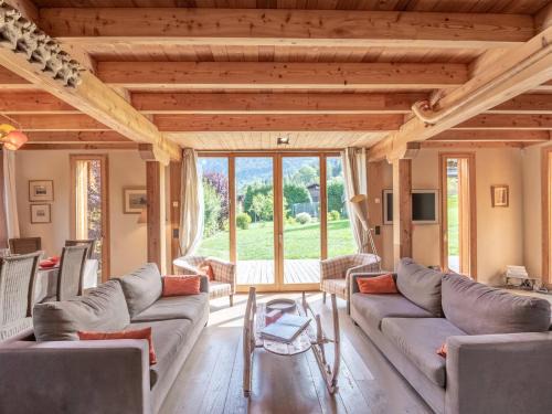 Chalet contemporain aux Houches, près des pistes, 6 chambres, WiFi, jardin, grille-pain - FR-1-343-179