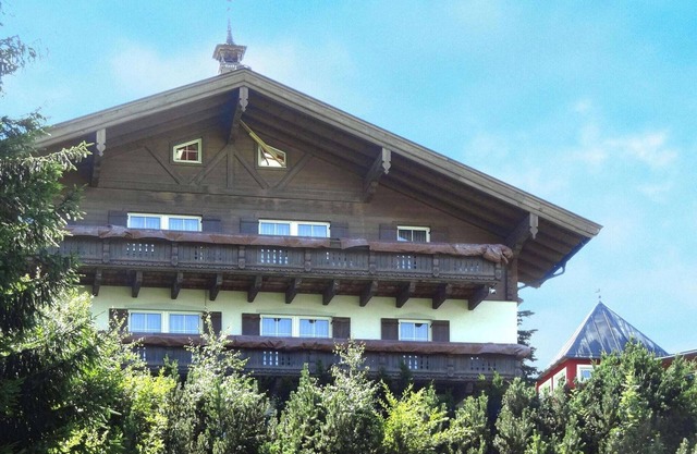 Chalet in Dienten with Ski-In Access & Sauna