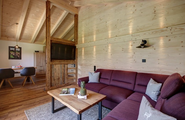 Chalet Lärche for 4 persons, 2 separate bedrooms, 80 m²