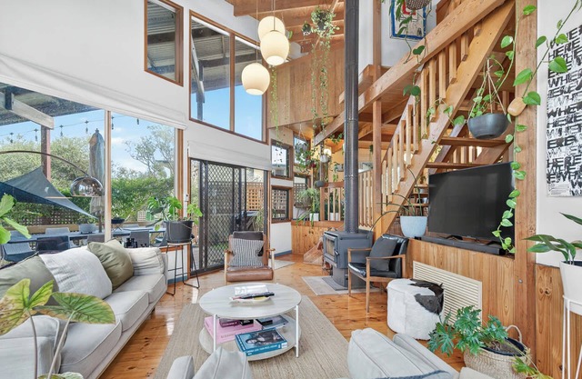 CHALET MOMA.Port Elliot .for lovers of different