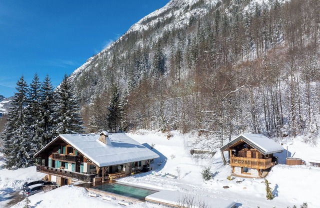 Chalet Olive