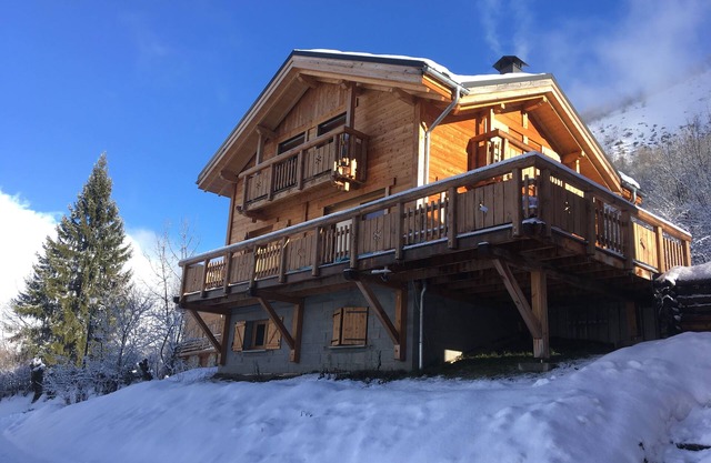 Chalet Pied Piste & Télésiège Calme Les2alpes vue Panoramique sur les Montagnes