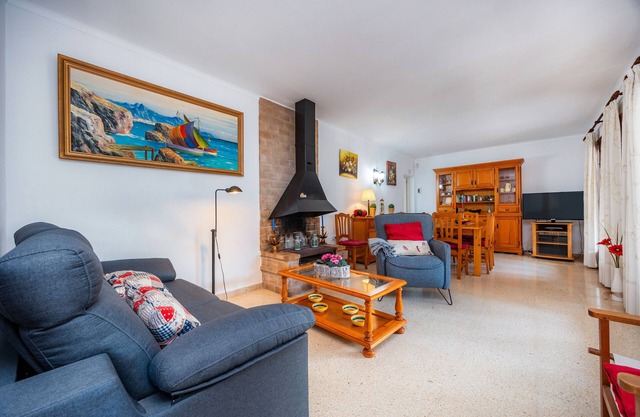 Chalet 'Sa Marina De Port De Alcudia' with Private Terrace, Wi-Fi and Air Conditioning