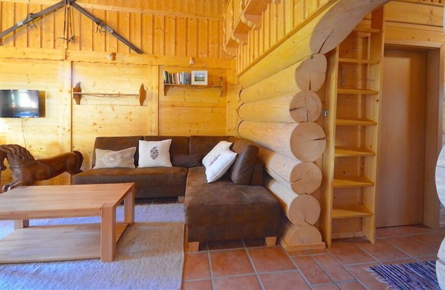 Chalet Stabler - Canadian-style blockhouse with fantastic mountain views