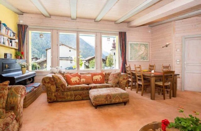 Chalet Sunshine 2 Bedroom (new)