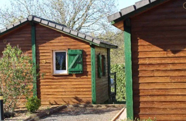 Chalet with Terrace for 4 people in Naucelle