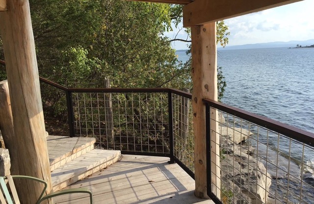 Champlain Escape to the Lake!