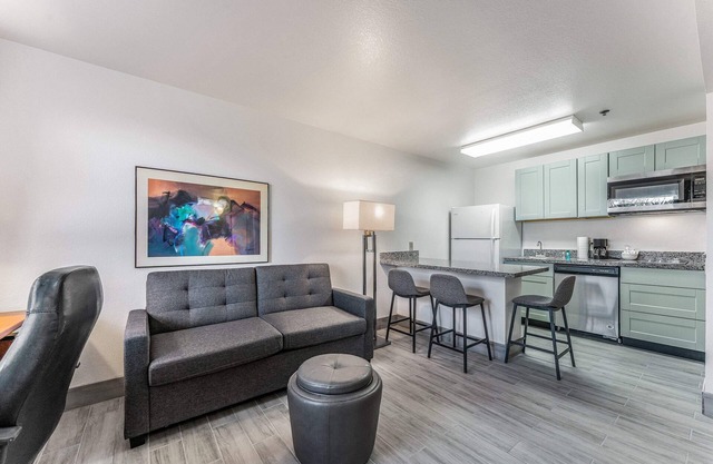 Chandler 1bd King Deluxe