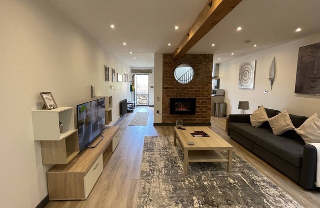 Chapel row 2 luxury cottage in the peaks
