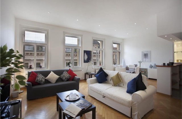 Charles Bridge apartment