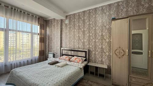 Charm 2 bedroom apt in the heart of the city