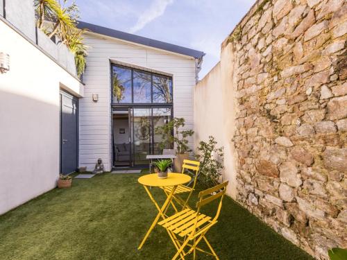 Charmant Studio avec Jardin à Guérande, WiFi inclu - FR-1-306-1293