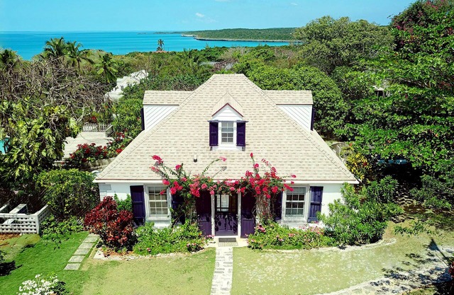 Charming 1 BR 1.5 BA 19th Century Cottage