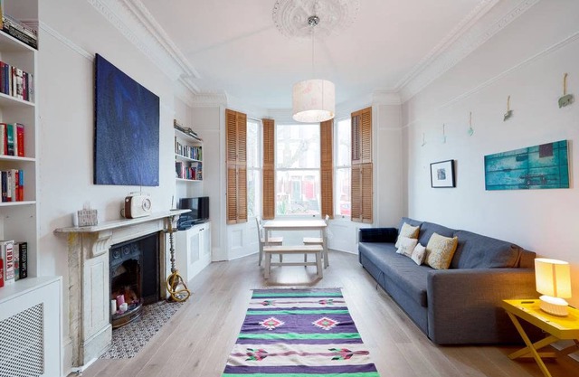 Charming 1 bed in Maida Vale sleeps 4