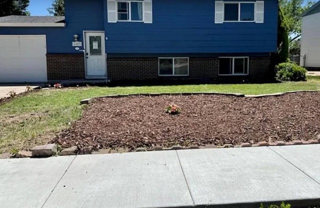 Charming 1-bedroom house in awesome Colorado Springs with WiFi