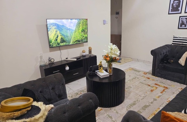 Charming 1-bedroom building in superb Mombasa with WiFi