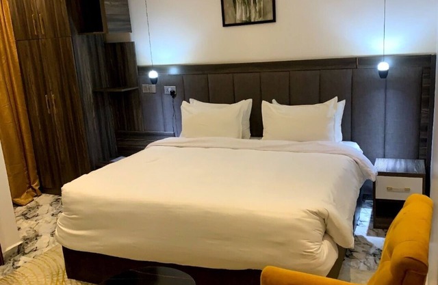 Charming 1-bedroom hotel in brilliant Abuja with WiFi, AC