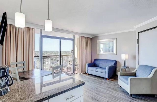 Charming 1-bedroom condo in gorgeous Myrtle Beach with AC, fitness room
