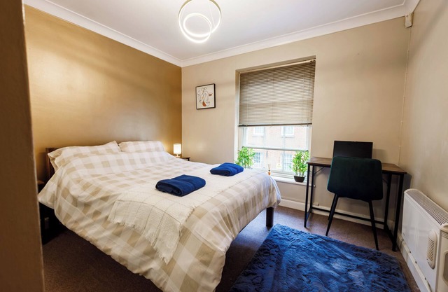 Charming 2-Bedroom Apartment in Central Canterbury Perfect for Short Stay