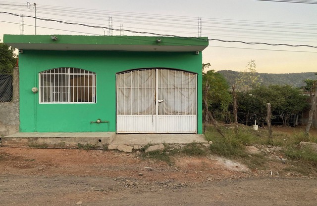 Charming 2-bedroom house with AC, WiFi in amazing Mazatlán