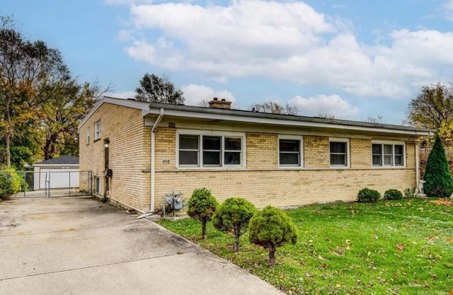 Charming 2-bedroom townhome with WiFi and AC in Villa Park