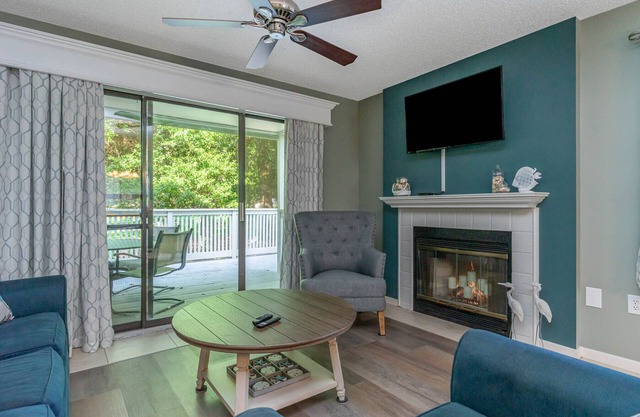 Charming 3 bdrm, nestled among the trees-15C WHP