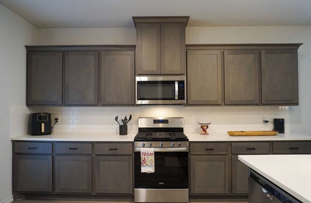 Charming 3-bedroom house in welcoming College Station with WiFi, AC