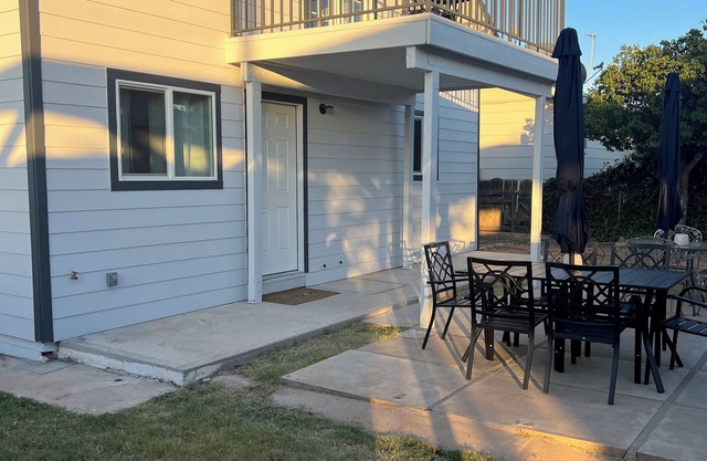 Charming 3-bedroom house with AC and WiFi in historic Tombstone