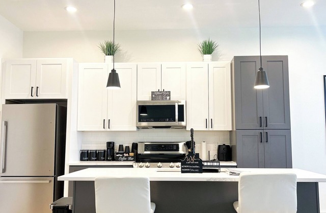 Charming 3-Bedroom House In The Heart Of Houston