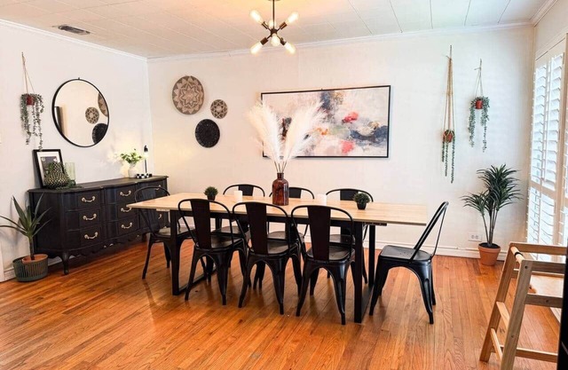 Charming 3-Bedroom Getaway | Sleeps 6 | Cozy