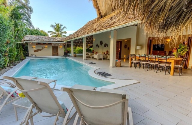 Charming 4-bedroom villa with WiFi, AC in welcoming Las Terrenas