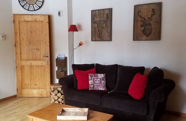 Charming 5-person apartment in Samoëns