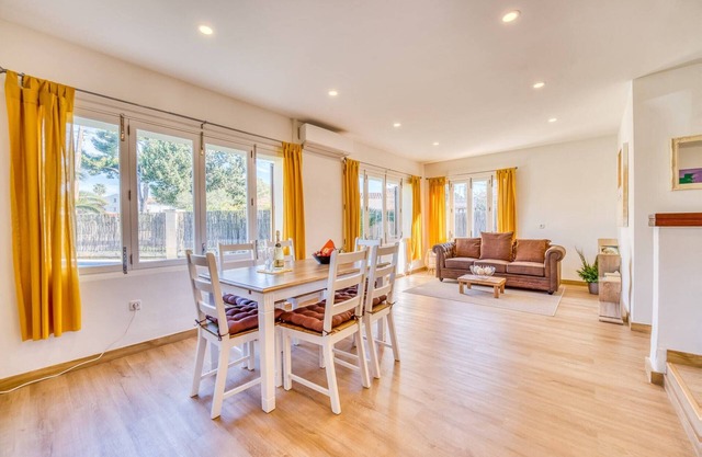 Charming Alcudia Holiday Home