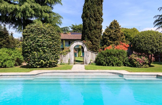 Charming and laid-back family home with private pool! - Villa Ida