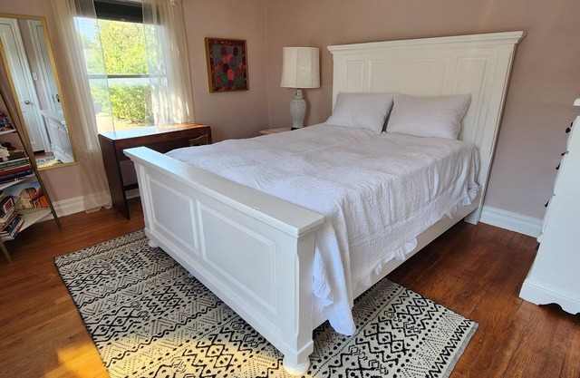 Charming bedroom in OKC Urban Core