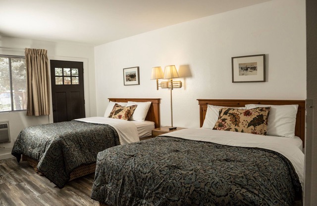 Charming boutique hotel nestled on 20 acres alongside the enchanting Gunnison River! Whether you're here for fishing, wine tasting, or any adventure of your choice, our hotel is the perfect welcoming basecamp for your unforgettable experience.