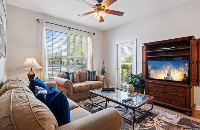Charming Condo w/AMAZING Resort Amenities! *Near Conv. Ctr*