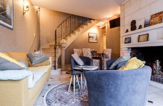 Charming Cottage Near Beaches with Fireplace, Terrace & Garage