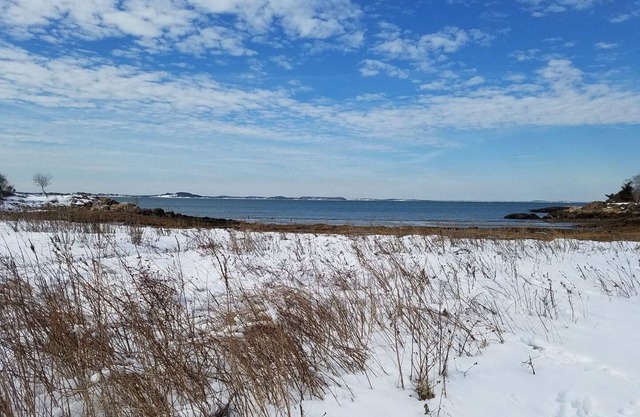 Charming cottage, four bedroom, sleeps six, near beach, in Gloucester, MA.